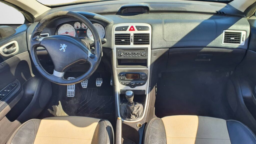 Peugeot 307CC Cabrio Roadster 16v 2.0 2004 - 8